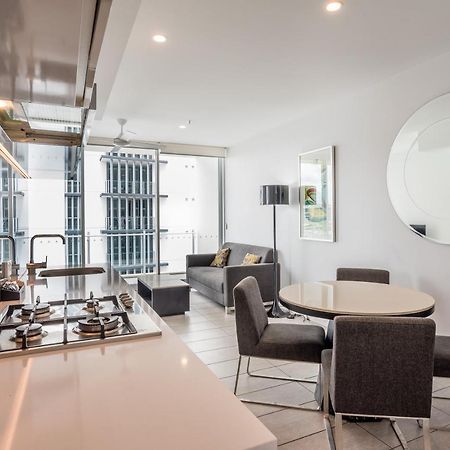 Two Bedroom Apartment On Ann Street Fortitude Valley By Serain Residences Brisbane Exterior photo